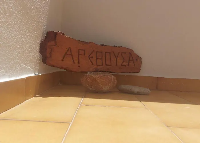 Homonatura. Sense Of Native Living.